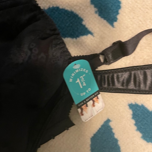 NWT Bali Minimizer Bra 36D - Picture 2 of 5